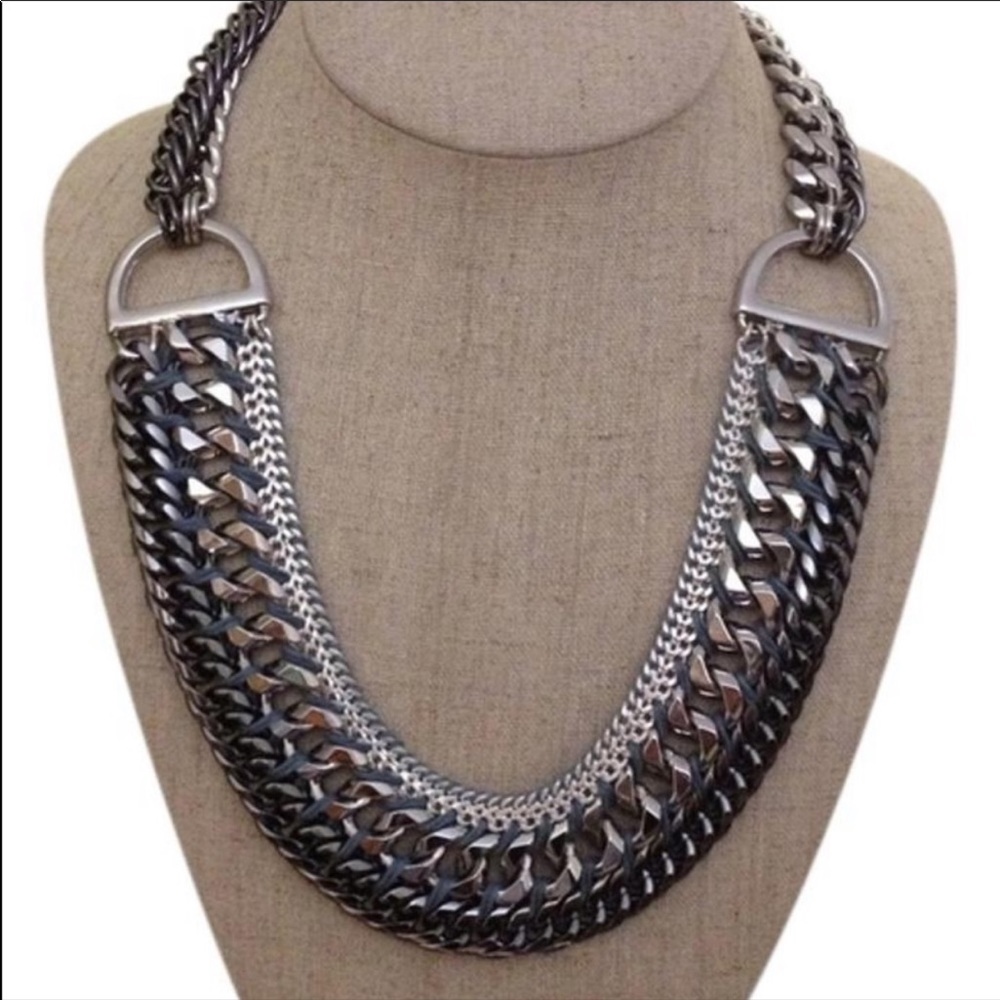 Stella & Dot Femme Fatale Necklace